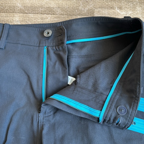 Lululemon men’s shorts - Picture 3 of 8